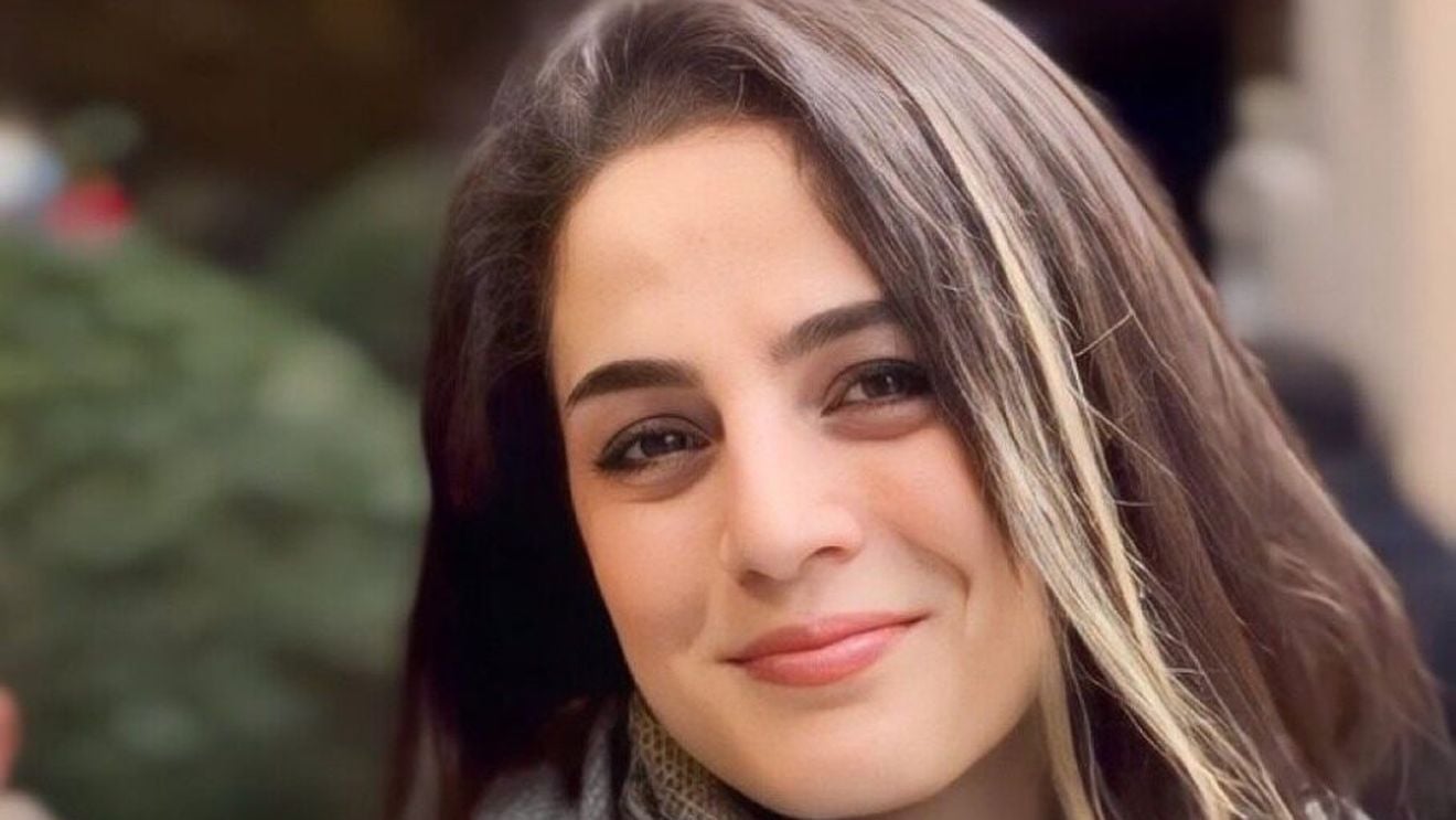 74 de lovituri de bici și amendă pentru o iraniancă care nu purta vălul pe cap, într-o fotografie pe rețelele de socializare