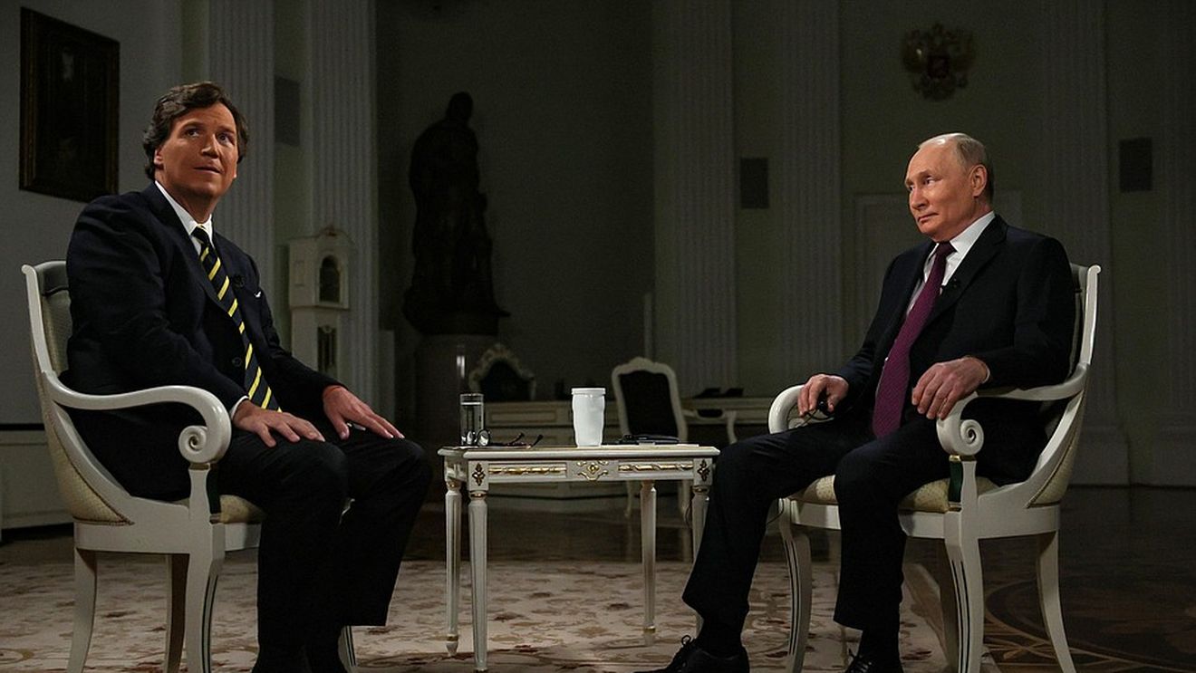 Zelenski nu intenţionează să îi acorde un interviu jurnalistului american Tucker Carlson, afirmă purtătorul său de cuvânt