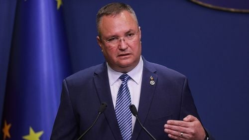 Premierul Ciucă: Prețul carburantului la pompă va scădea cu 50 de bani / Compensarea va fi aplicată direct la pompă / Cheltuială de 2 miliarde de lei timp de trei luni