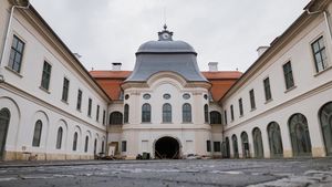 Se redeschide Castelul Teleki din Gornești / Reabilitări de 4,6 milioane de euro / E unul dintre cele mai valoroase monumente baroce din Transilvania