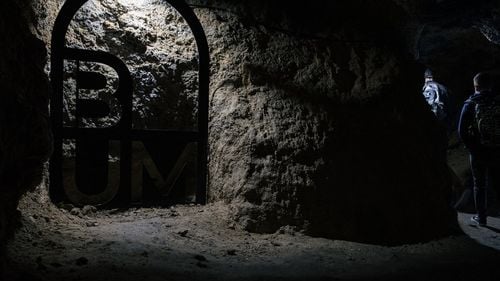 Flavia Boghiu (USR), despre ancheta DNA: Sunt nevinovată / În urma unei plângeri făcute de viceprimarul PNL și dezvoltatorul imobiliar Garbis Kehayian, mi s-a adus la cunoștință o calitate generică de suspect în dosarul Catacombelor de După Ziduri