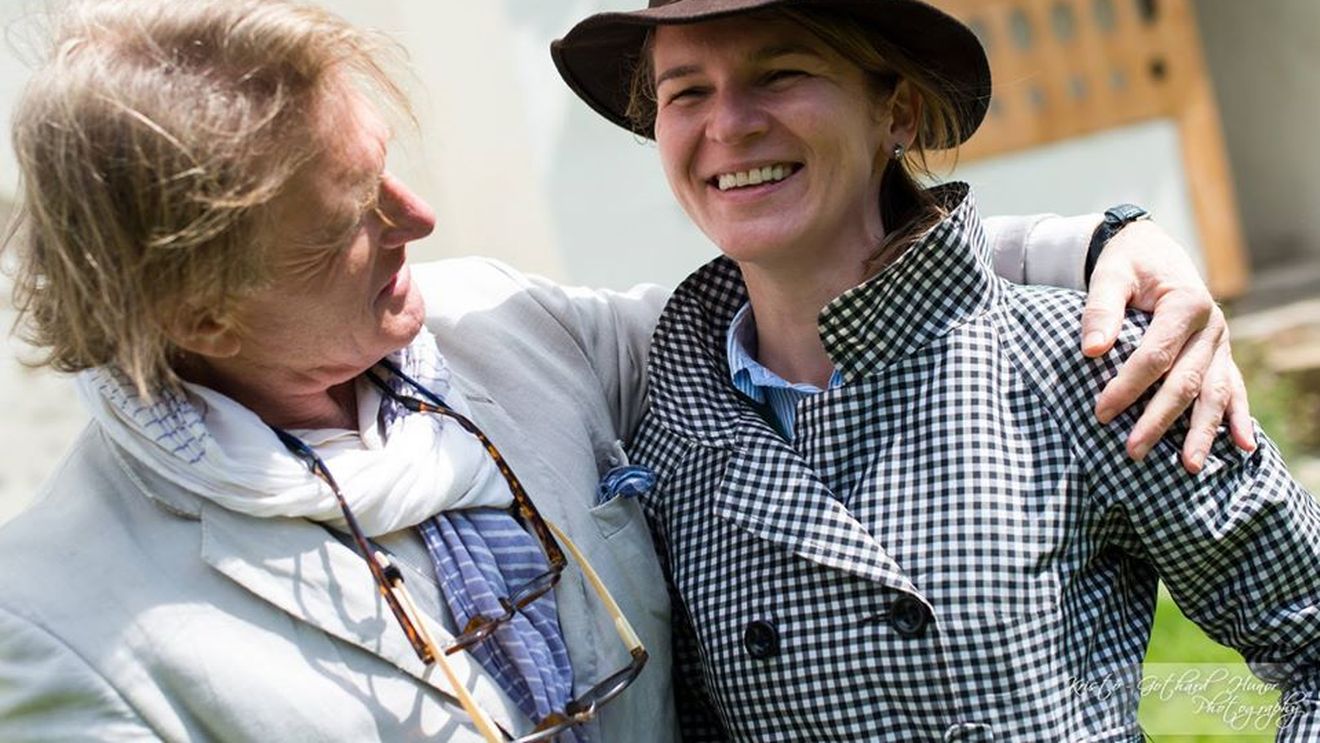 Aura Woodward, fost director al Fundației Prințul de Wales: Locuiesc temporar în Sighișoara / Coșmarul a început în 2017 /  Orașul este sufocat de corupție