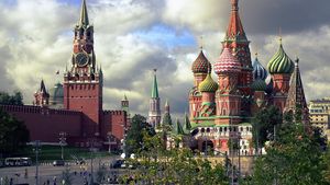 Drone ucrainene au fost doborâte la Moscova într-un atac major al Kievului, anunţă ministerul rus al Apărării