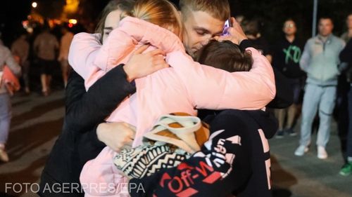 VIDEO Puterea oamenilor în fața omului care are Puterea: Zeci de mii de oameni protestează din nou în Belarus