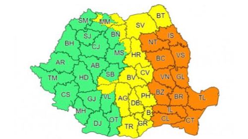 Cod portocaliu de vreme rea în estul României: Ploi torențiale, vijelii și descărcări electrice până miercuri seară