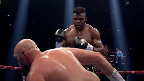 Luptătorul MMA Francis Ngannou confirmă moartea fiului său Kobe, într-o postare pe rețelele de socializare