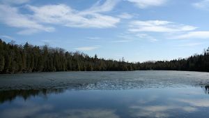 Antropocenul: Un lac din Canada pune în evidență în premieră impactul umanității asupra Pământului