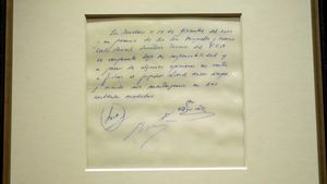 VIDEO Şerveţelul pe care FC Barcelona a promis că îl va lua pe Lionel Messi, pe vremea când avea 13 ani, a fost vândut la licitaţie cu 762.400 de lire sterline