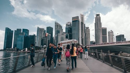 Familii super-bogate părăsesc China pentru a-şi pune averile la adăpost în Singapore: "Nu vă puteţi imagina cât cheltuiesc. Este o nebunie"