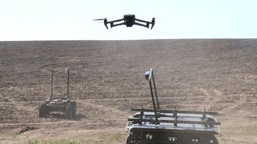 Ucraina trimite roboți de luptă în locul soldaților / Kievul a comandat zeci de mii de roboți de luptă și logistici