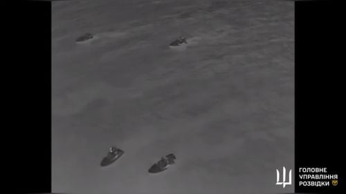 VIDEO Forțele speciale ucrainene ar efectua un raid amfibiu pe coasta Crimeei/ Presa de stat rusă susține că forțele sale aeriene au oprit o tentativă "de debarcare"