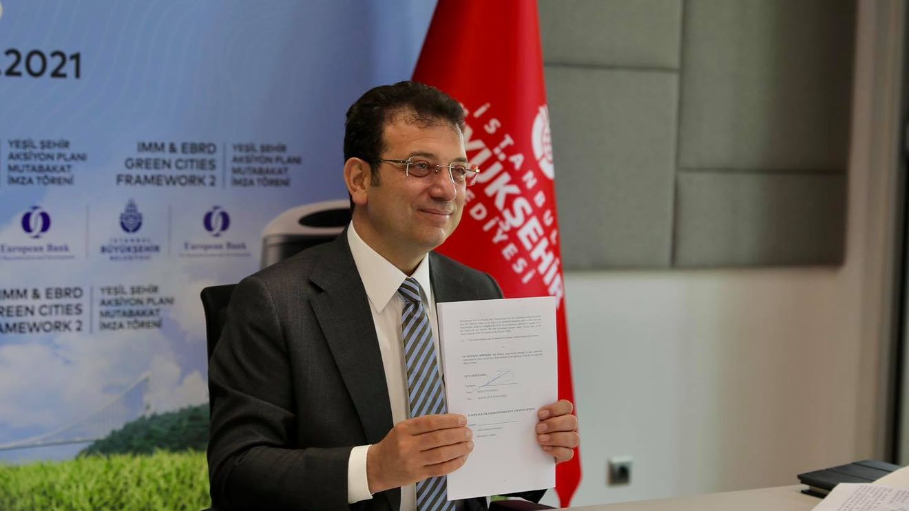 Primarul din Istanbul, Ekrem Imamoglu, anchetat pentru că ar fi demonstrat „lipsă de respect”, în timpul unei vizite la mausoleul unui sultan