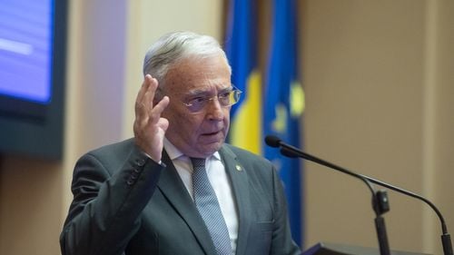 Isărescu: BNR nu consideră că obiectivul de trecere la zona euro este fezabil în acest moment