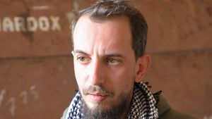 Activistul brașovean Radu Hossu anunță că a câștigat pe fond procesul cu Realitatea Plus și România TV, care l-au numit „terorist” și „mercenar”