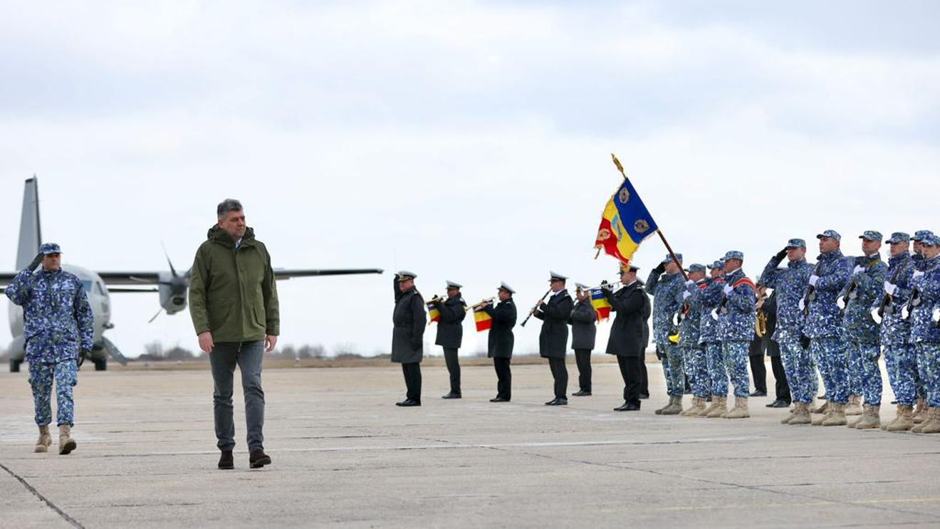 Marcel Ciolacu, la Baza Kogălniceanu: Români, americani, italieni şi francezi se antrenează împreună, fac misiuni împreună, mănâncă împreună / Este răspunsul comun al lumii libere şi democratice în faţa agresiunii unui tiran nebun