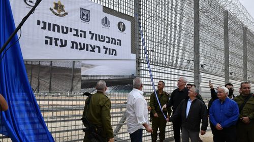 Israelul a anunțat finalizarea construcției unui zid subteran dotat cu senzori la frontiera cu Fâșia Gaza