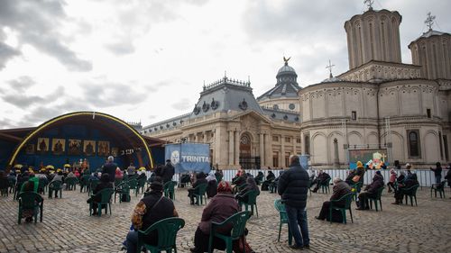 Patriarhia Română anunţă că accesul în interiorul Catedralei Patriarhale va fi restricţionat la un număr maxim de 70 persoane / Programul slujbelor de Crăciun şi Anul Nou