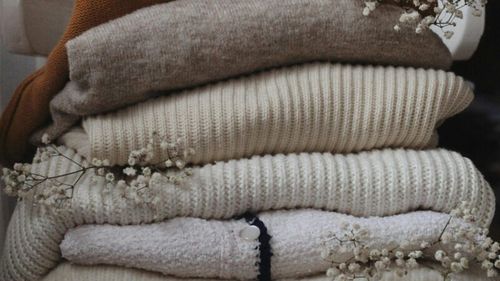 Top 5 materiale care nu trebuie să lipsească din garderobă iarna aceasta