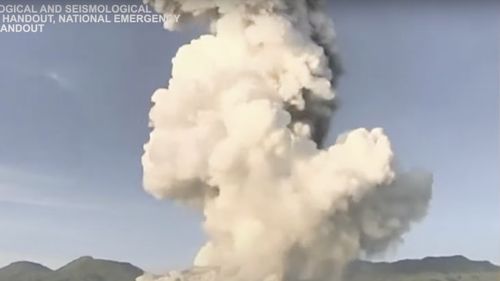 Costa Rica: Vulcanul Rincon de la Vieja a erupt într-o manieră explozivă / În Costa Rica se află 120 de vulcani, însă doar cinci dintre ei sunt încă activi