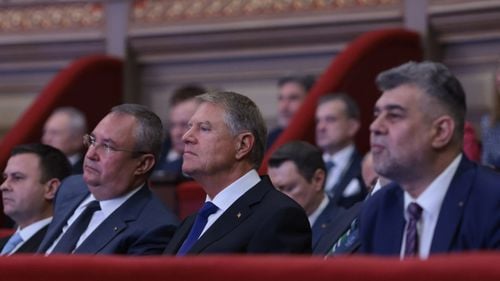 VIDEO Marcel Ciolacu, discuție cu Klaus Iohannis și Nicolae Ciucă la Ateneu în plină campanie electorală, în ziua în care liberalii au inițiat legea care îi permite președintelui să candideze la parlamentare fără să demisioneze de la Cotroceni