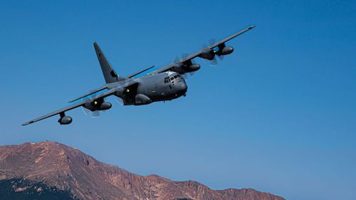 Cele două avioane ale Forțelor pentru Operații Speciale ale SUA, distruse în Iran, costă peste 100 de milioane de dolari fiecare