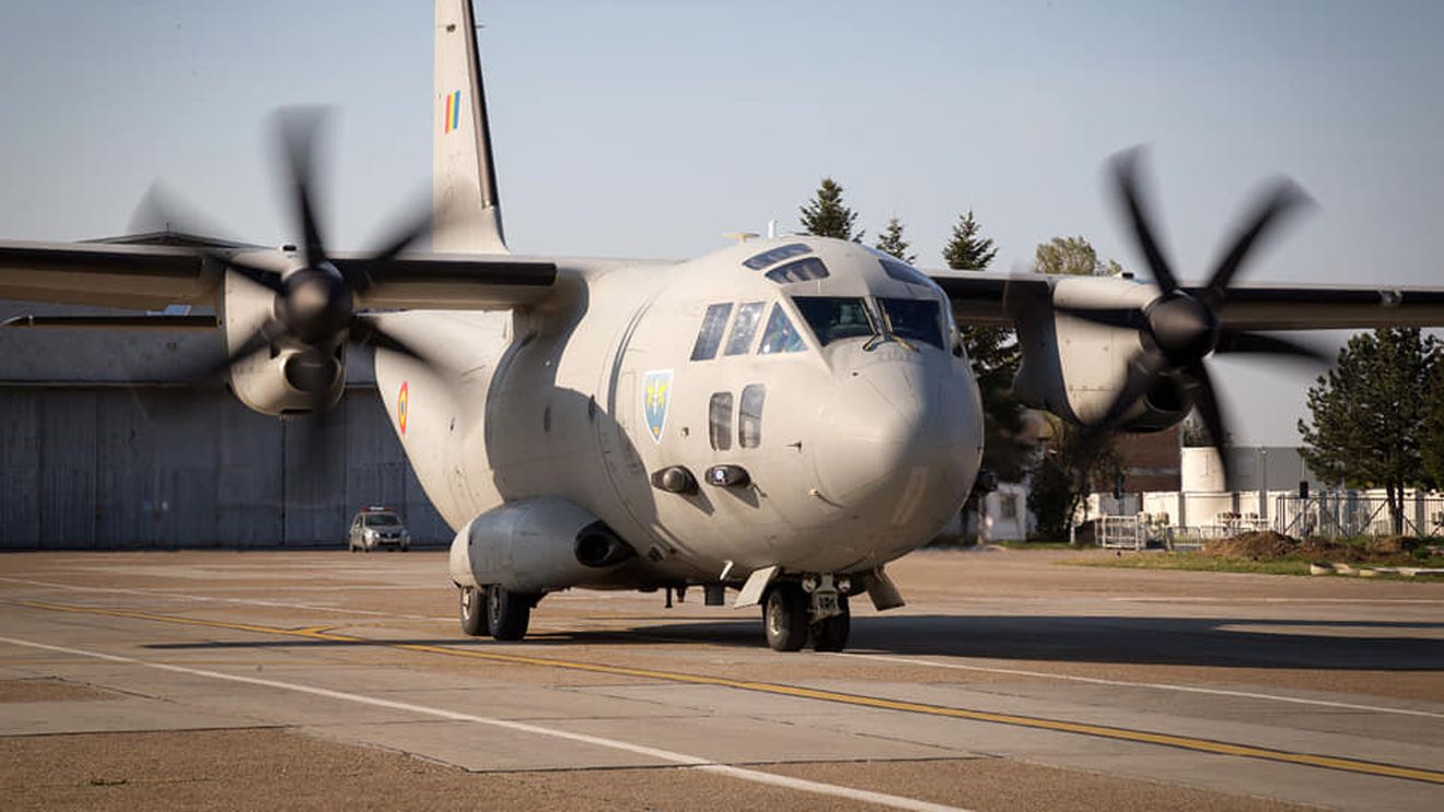 Cinci pacienți ucraineni, transportați de Forțele Aeriene Române la un spital din Irlanda