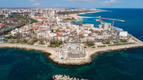 Teatrul de Stat Constanța organizează trasee, cu plecare din București, către mai multe puncte de atracție turistică de la malul mării/ Cât costă și care este programul de sâmbătă