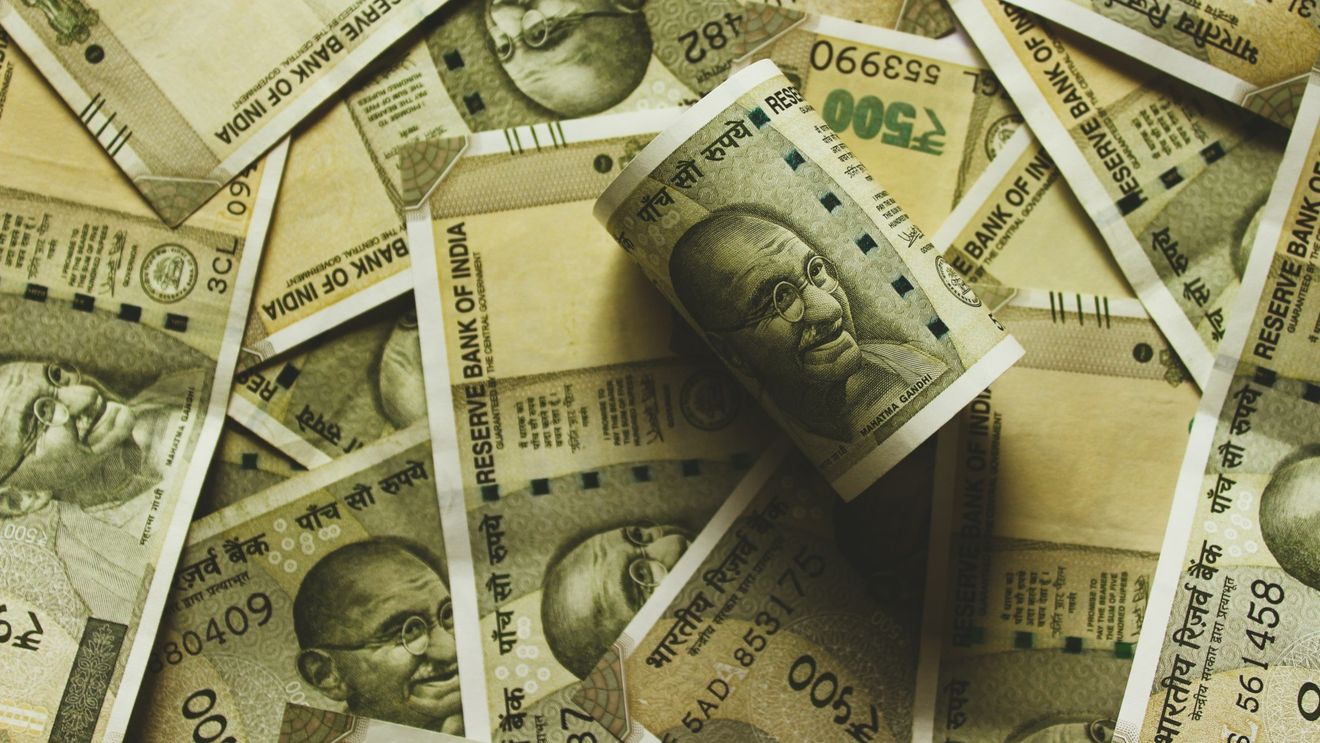 Rusia și India își suspendă eforturile de a face comerț în rupii