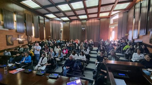 G4Media și Info Sud-Est au susținut dezbaterea “Tinerii acționează împotriva știrilor false”, la Universitatea ”Ovidius” din Constanța/ Aproape 120 de studenți au luat parte la eveniment