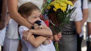 Uniunea Europeană prelungeşte până în martie 2026 protecţia acordată refugiaţilor ucraineni