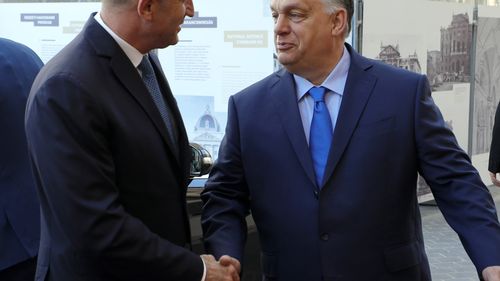 Bulgarii votează pentru a opta oară în cinci ani / Presa din Bulgaria: „Radev este următorul Orban”
