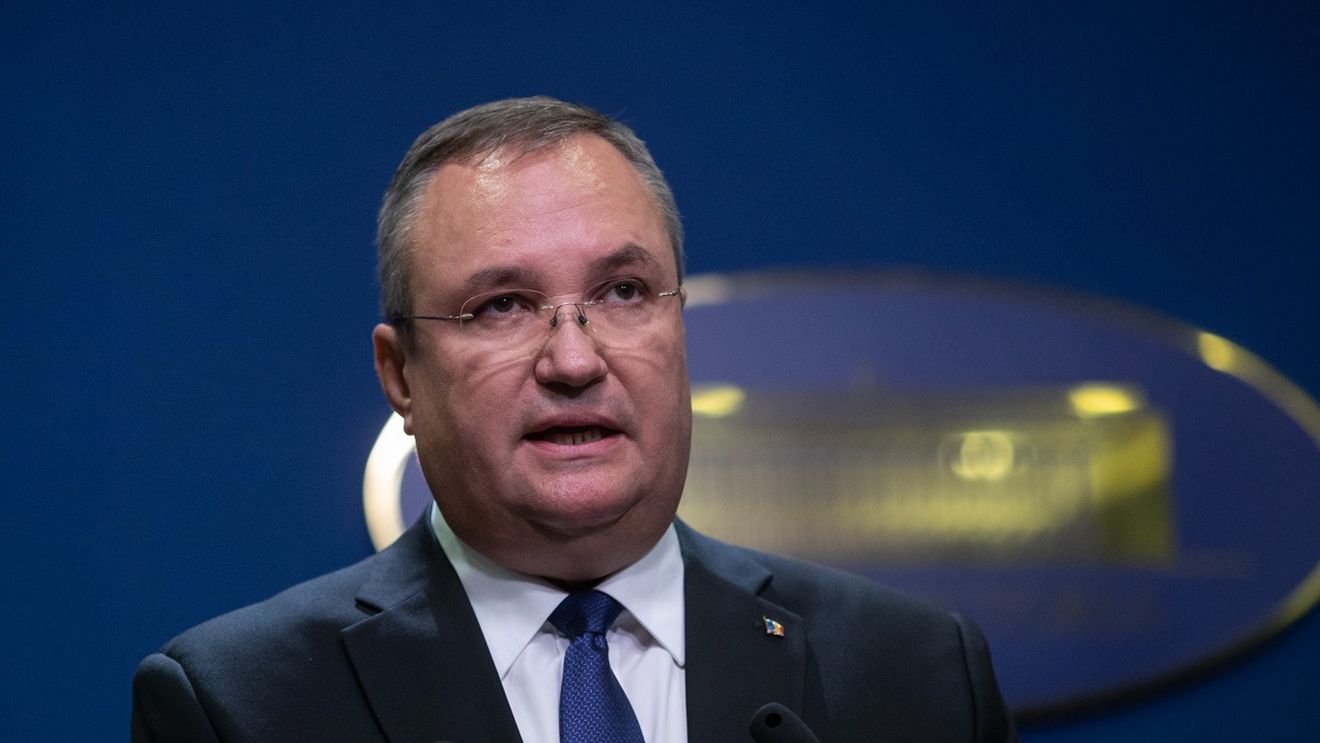 Premierul Ciucă, în mesajul de Anul Nou: „Am trecut prin provocări greu de imaginat, am reuşit să facem mai mult decât să rezistăm”