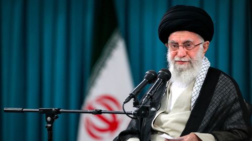 Israelul era pregătit să-l asasineze pe Khamenei în timpul războiului de 12 zile, dar nu a reuşit să-l localizeze şi nu a avut o ocazie operaţională, recunoaşte ministrul israelian al Apărării/ ”Dacă ne-ar fi intrat în cătare l-am fi eliminat” / Israelul nu mai urmăreşte acest plan, anunţă oficialul israelian