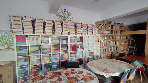 Consiliul Județean Brașov scoate Biblioteca Județeană dintr-un imobil/ Brașovenii protestează față de închiderea centrului după 20 de funcționare, în condiții de „fully booked”