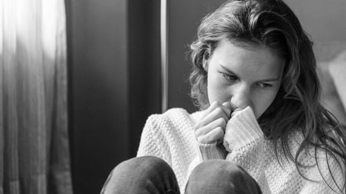 Adolescenții și maturizarea emoțională. Andrei Miu, profesor de neuroștiințe cognitive: De ce ți-e teamă de efectele pe care le-ar avea emoțiile, anxietatea sau tristețea? Poate emoțiile acestea sunt acolo ca să semnalizeze ceva ce deja știi