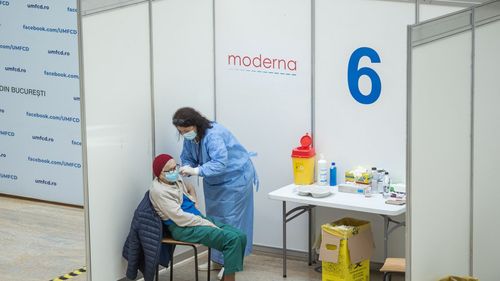 Doar 39,5% din populația totală a României este vaccinată anti-COVID cu cel puțin o doză / Bucureștiul a ajuns la o rată de 65,2%