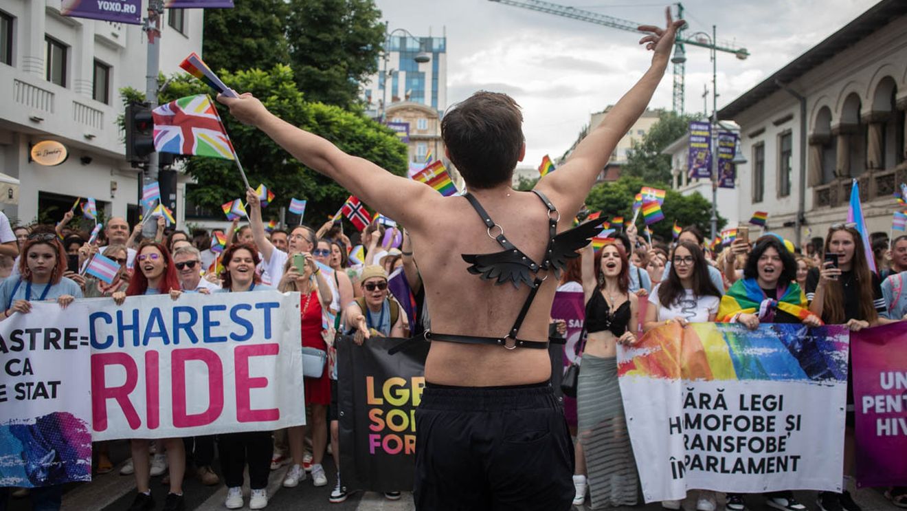 Marşul Bucharest Pride 2023 pornește sâmbătă de pe Calea Victoriei / Noua Dreaptă a anunţat o contramanifestaţie: „Marşul pentru normalitate”