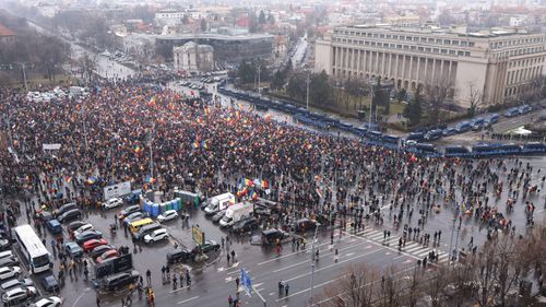 Jandarmeria a aplicat mai multe sancţiuni contravenţionale și a întocmit un act de sesizare a organelor de urmărire penală la mitingul AUR din Piața Victoriei