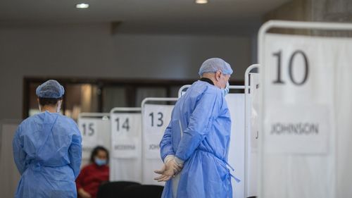 Gestionarea vaccinării anti-COVID trece de la CNCAV la trei ministere: Sănătate, Apărare și Interne/ Andrei Baciu: Activitatea continuă, dar trece de la acțiune tip campanie către una clasică de vaccinare