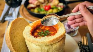 Primăria Sibiu pierde un proces cu patronii restaurantelor din oraș / Curtea de Apel Alba anulează regula locală „dacă ne dai în judecată, nu-ți mai dăm terasă”