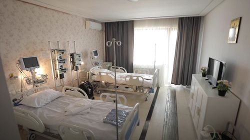 Monitorizarea pacienților 24h/24 într-un spital privat, fără riscuri de accidente sau infecții nosocomiale (P)