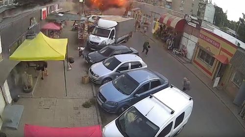 VIDEO Cel puțin 16 morți, inclusiv un copil, după un atac rusesc asupra unei piețe din orașul ucrainean Kostiantynivka, regiunea Donețk / Zelenski: „Acest rău rusesc trebuie învins cât mai curând posibil”