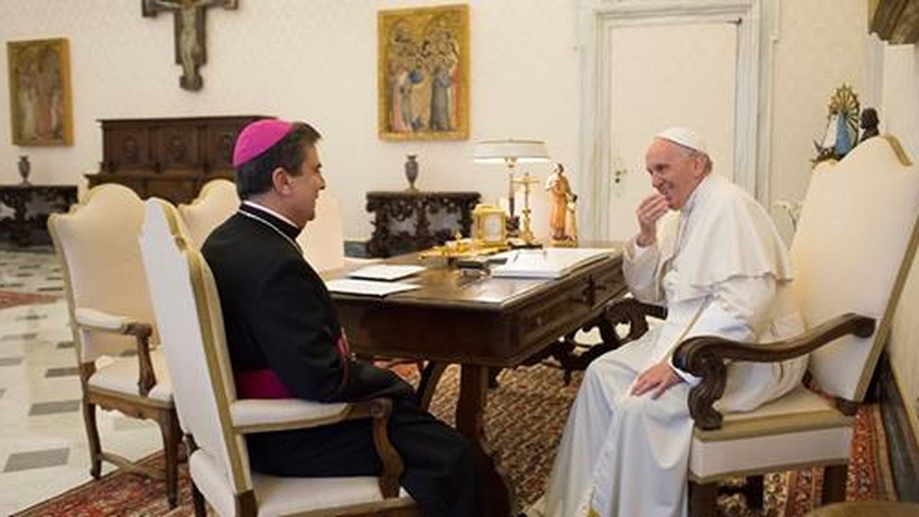 Gest istoric al Vaticanului: A cerut CNSAS să verifice dacă mai mulți preoți catolici din România au fost colaboratori ai Securității comuniste