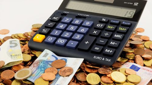 Creșterea salariilor profesorilor: CCR a dat dreptate guvernului Orban, majorarea se face în septembrie 2021