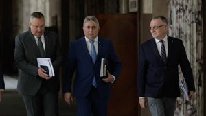 Lucian Bode riscă să piardă mandatul de deputat în favoarea POT / SURSE PNL: Mâine vom ști exact / Cu doar 4,88% POT a luat la Sălaj ambele mandate de senatori / Liberalii, supărați foc: „Unul dintre candidații POT era ciurdarul satului”