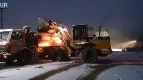 VIDEO Prima ninsoare la Rânca: strat de zăpadă de 8 centimetri