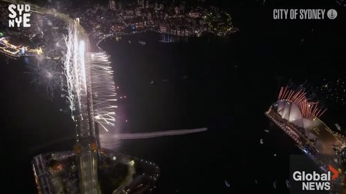 VIDEO Sydney a trecut în noul an 2025 cu un impresionant spectacol în zona portului