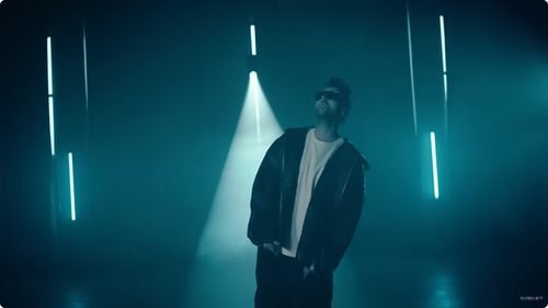 VIDEO Fly Project a lansat un remake al piesei clasice lăutăreşti ”Portofele, portofele”