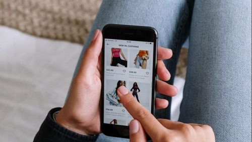 Consumatori mai calculați și tot mai orientați spre online: cum își schimbă China relația cu luxul
