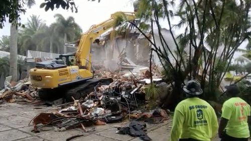 VIDEO Proprietatea lui Jeffrey Epstein de la Palm Beach a fost demolată. Finanțistul american s-a sinucis în închisoare, după ce a fost acuzat de pedofilie și trafic cu minore